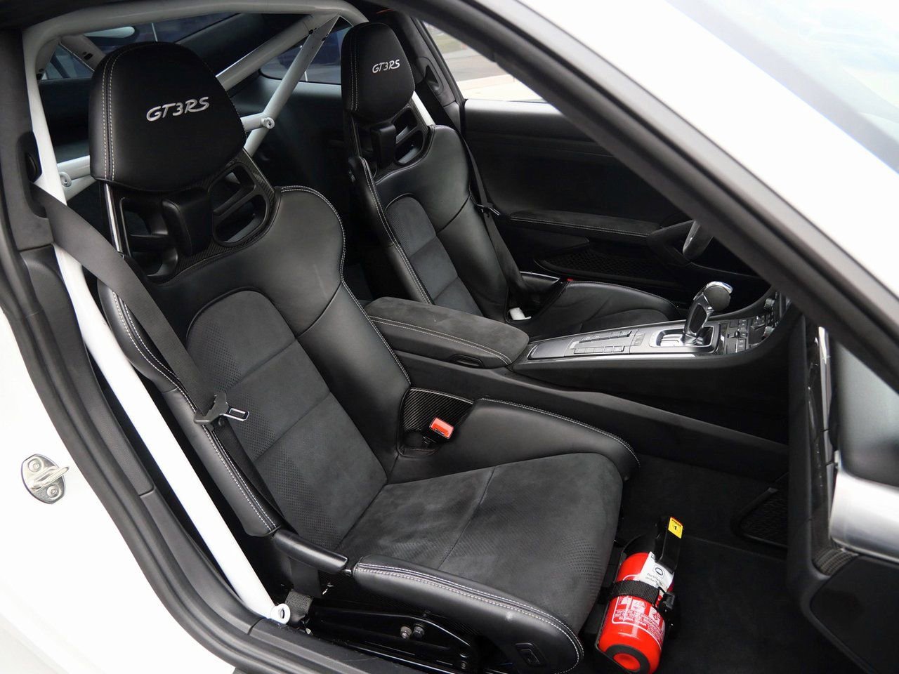 Used 2019 Porsche 911 GT3 RS image 24