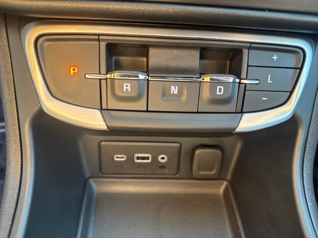 Used 2024 GMC Terrain SLE image 27