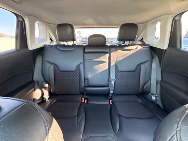 Used 2018 Jeep Compass Altitude w/ Popular Equipment Group image 32