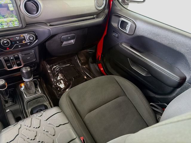 Used 2018 Jeep Wrangler Unlimited Sahara w/ Uconnect 4C Nav & Sound Group image 25