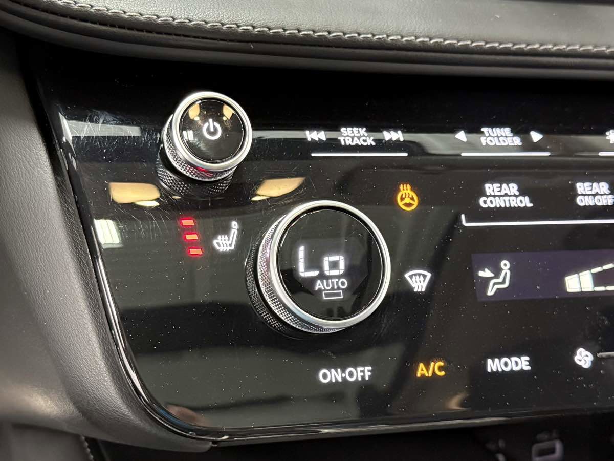 Used 2024 INFINITI QX60 Luxe image 27