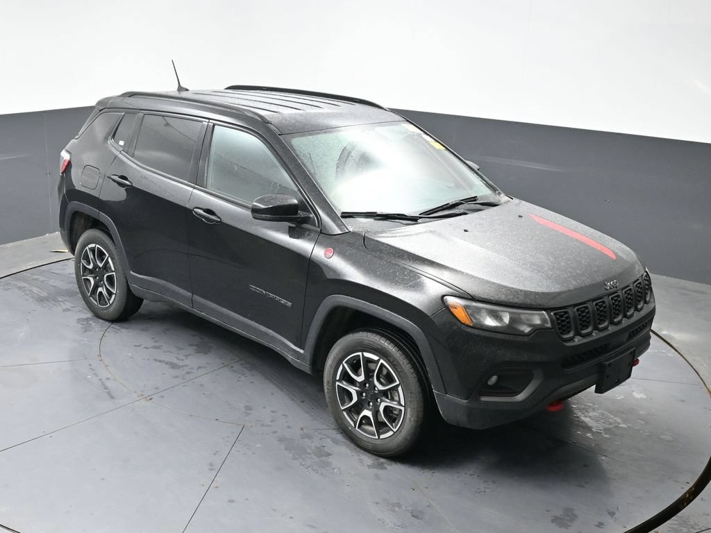 Used 2024 Jeep Compass Trailhawk AWD/4WD image 14
