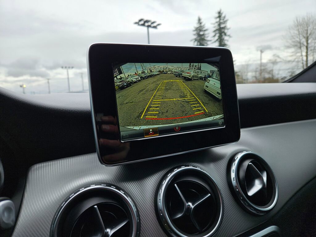 Used 2017 Mercedes-Benz GLA 250 4MATIC image 13