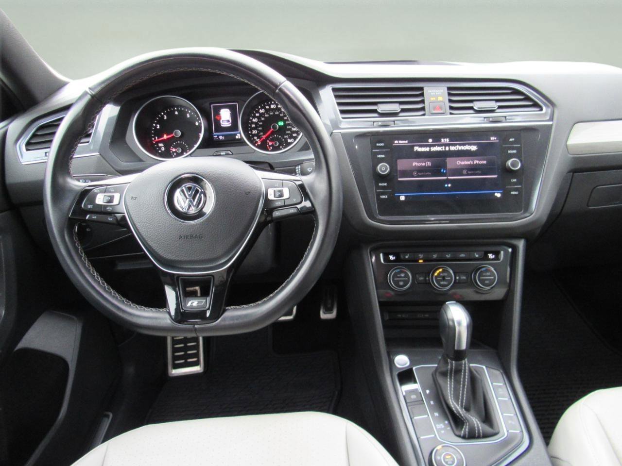 Used 2021 Volkswagen Tiguan SE R-Line image 8