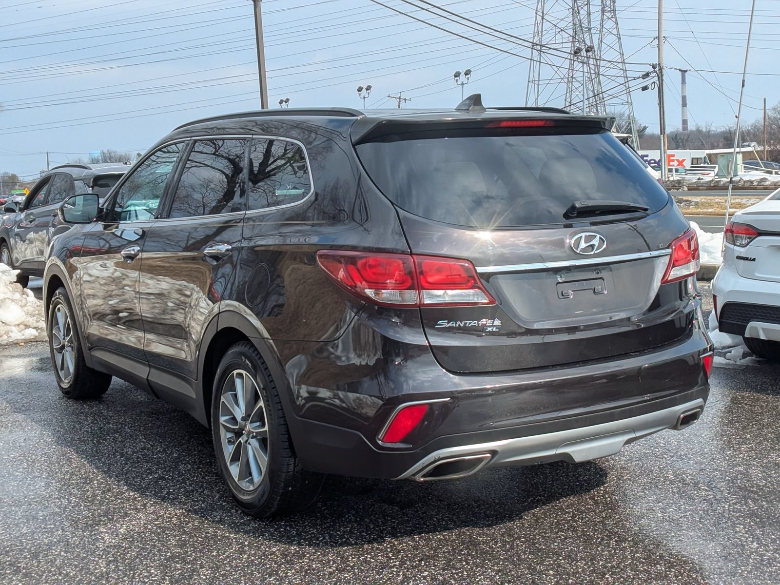 Used 2019 Hyundai Santa Fe XL SE FWD image 3