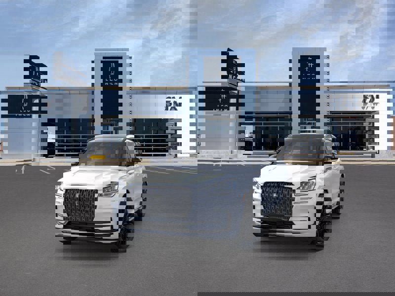 New 2026 Lincoln Corsair Premiere image 2