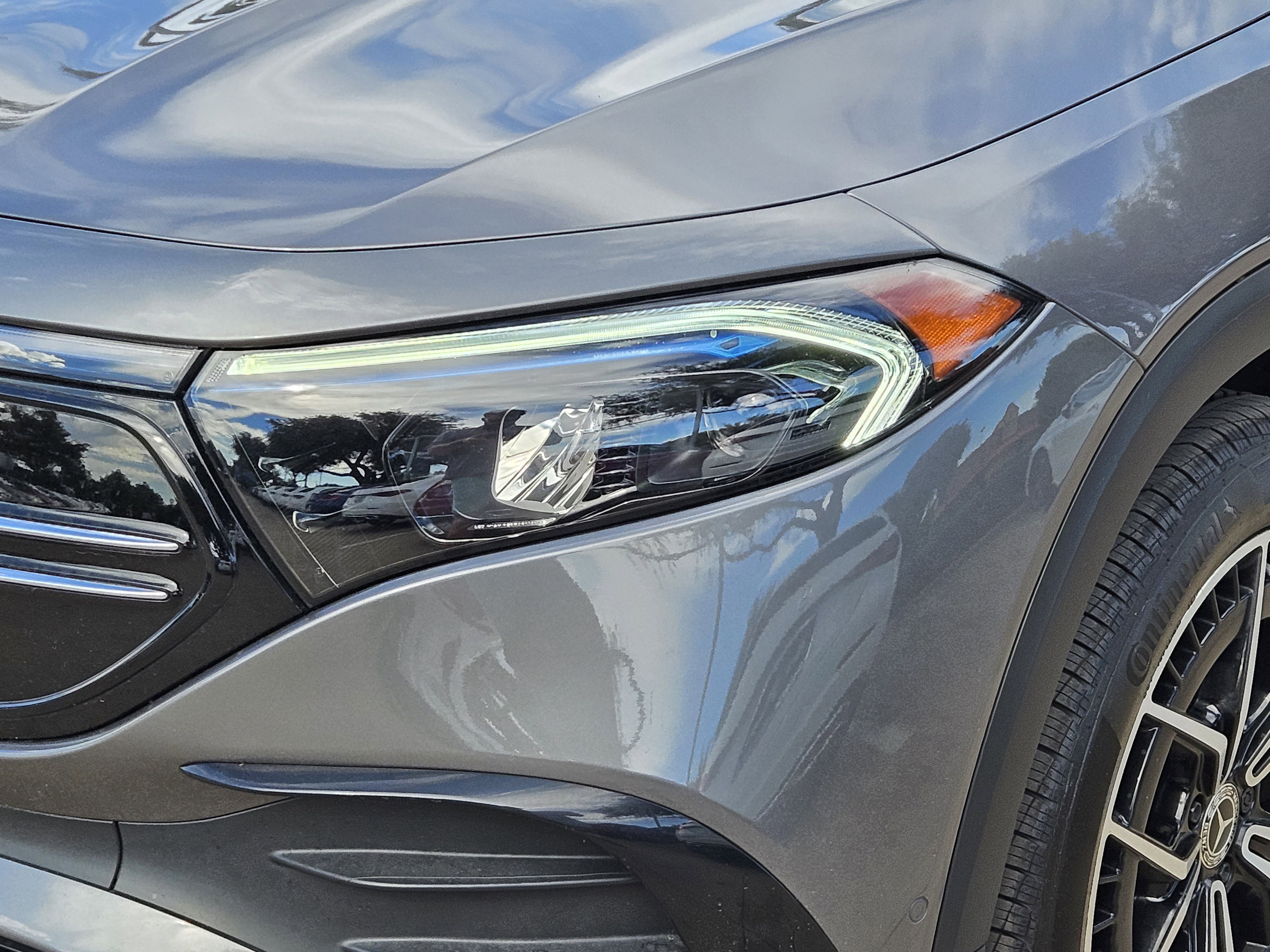 Certified 2023 Mercedes-Benz EQB 300 4MATIC image 9