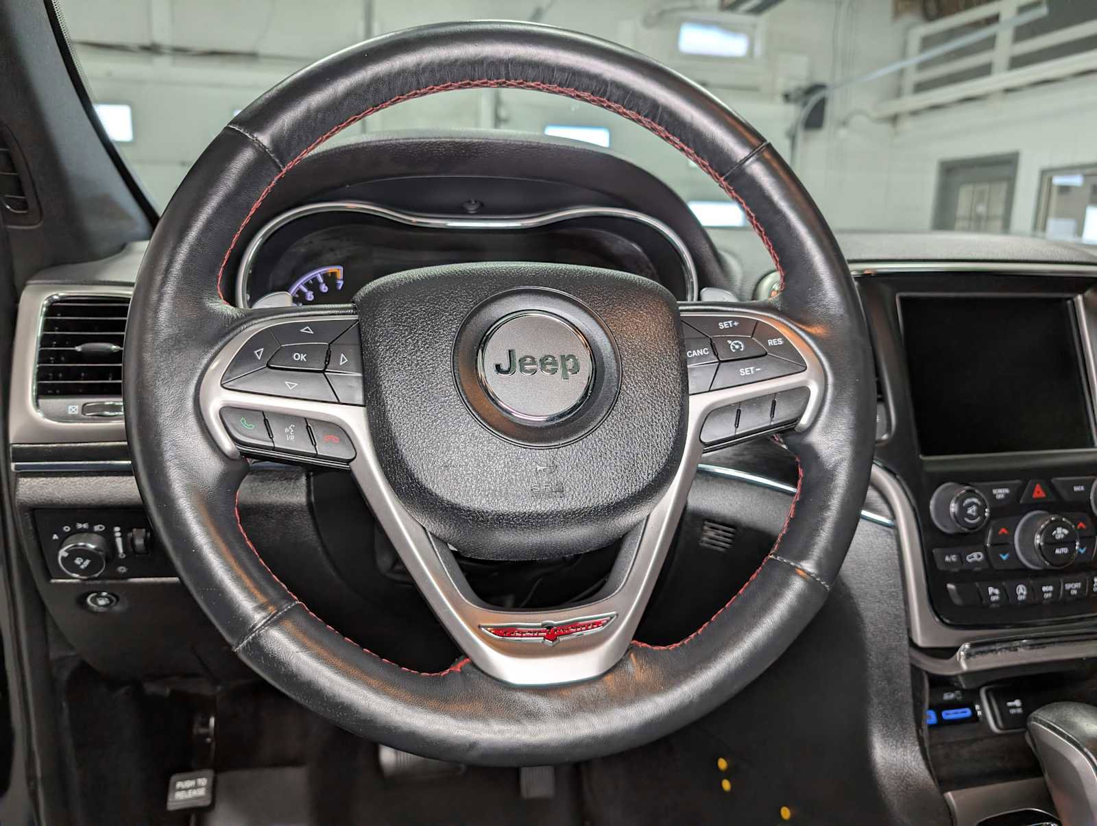 Used 2017 Jeep Grand Cherokee Trailhawk AWD/4WD image 41