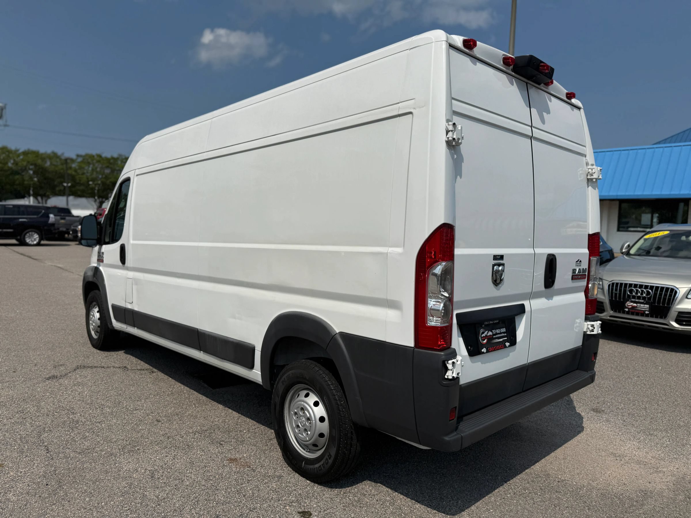 Used 2017 RAM ProMaster 2500 FWD image 10