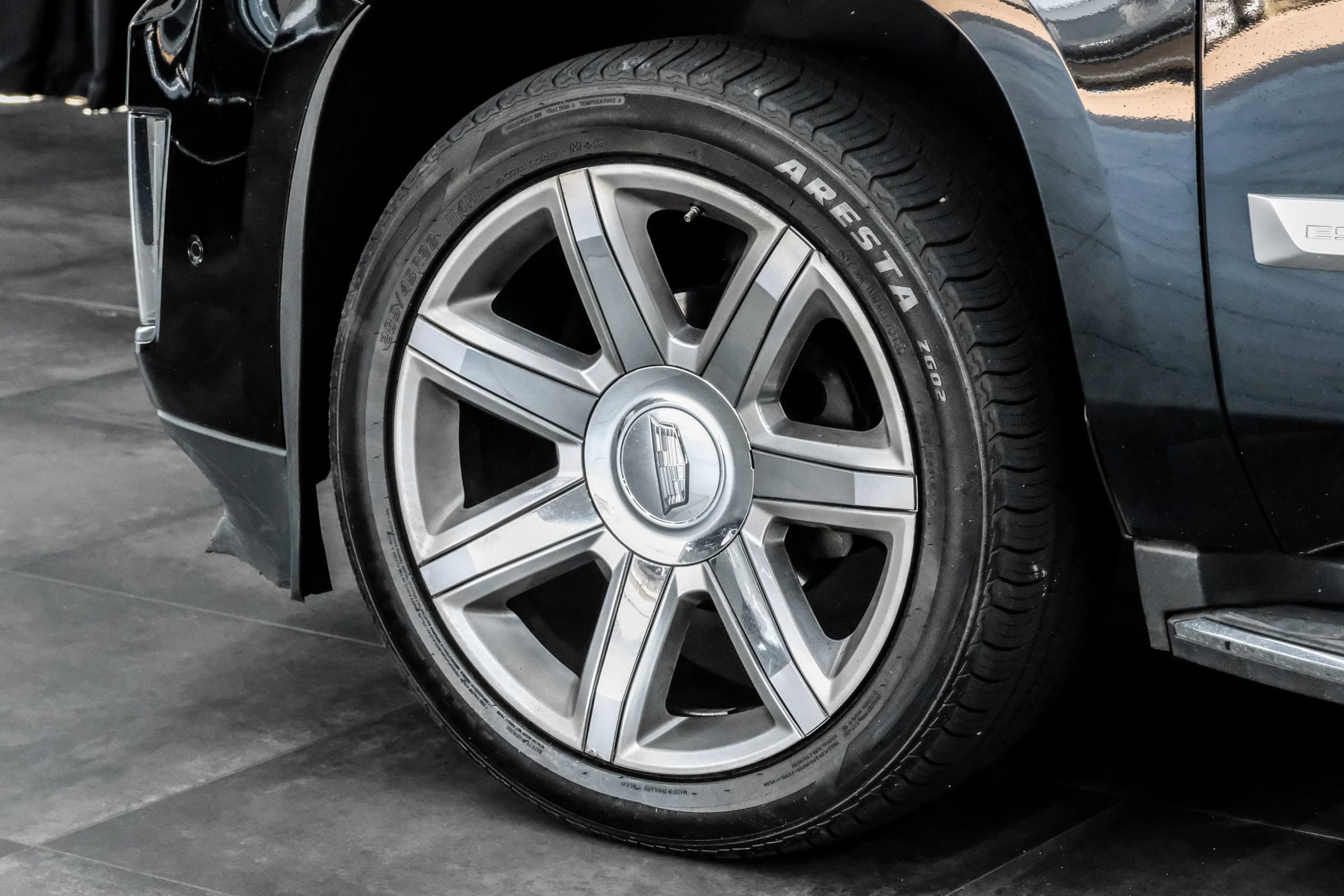 Used 2020 Cadillac Escalade ESV Luxury RWD image 73