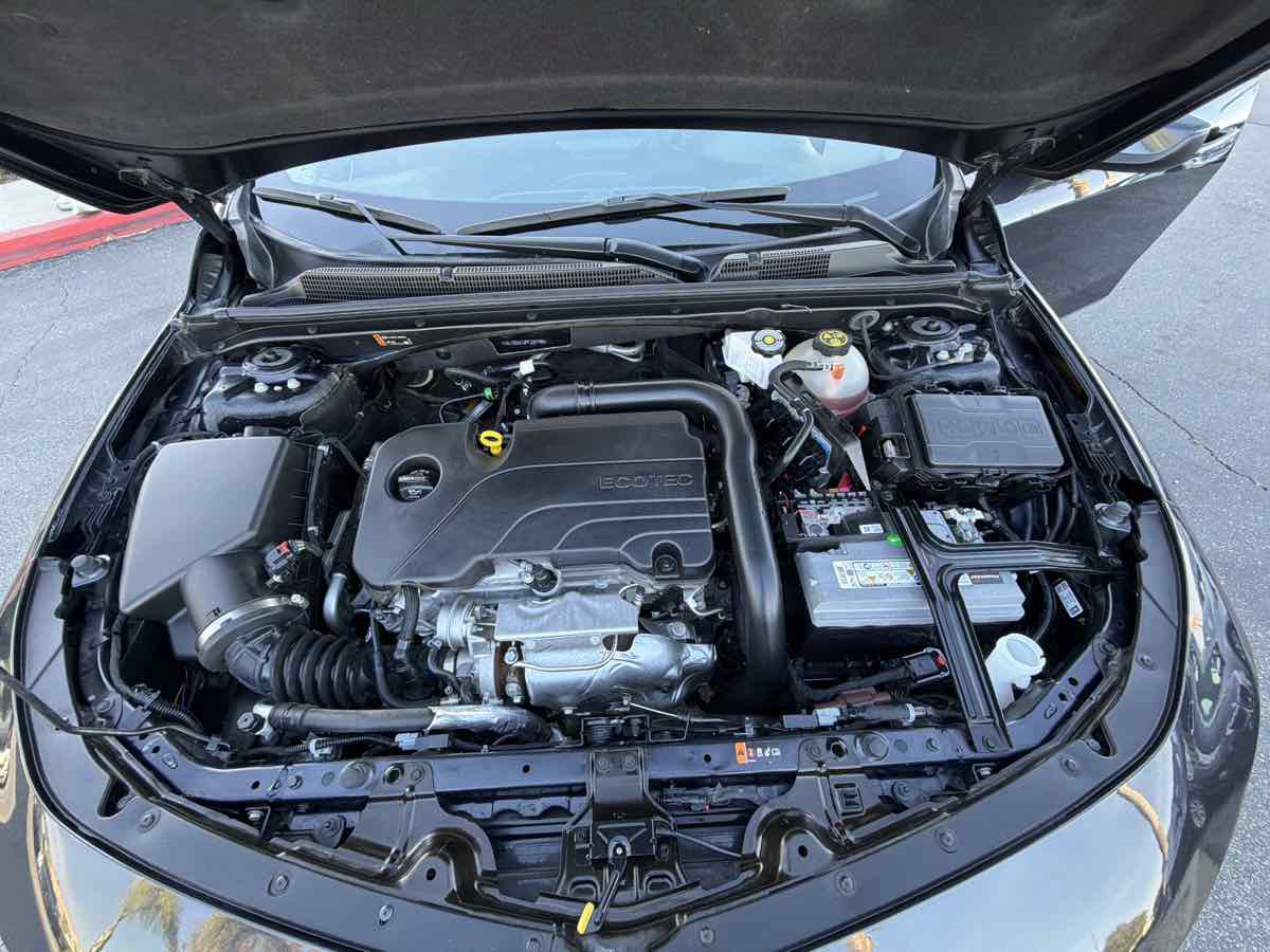 Used 2023 Chevrolet Malibu LT FWD image 39