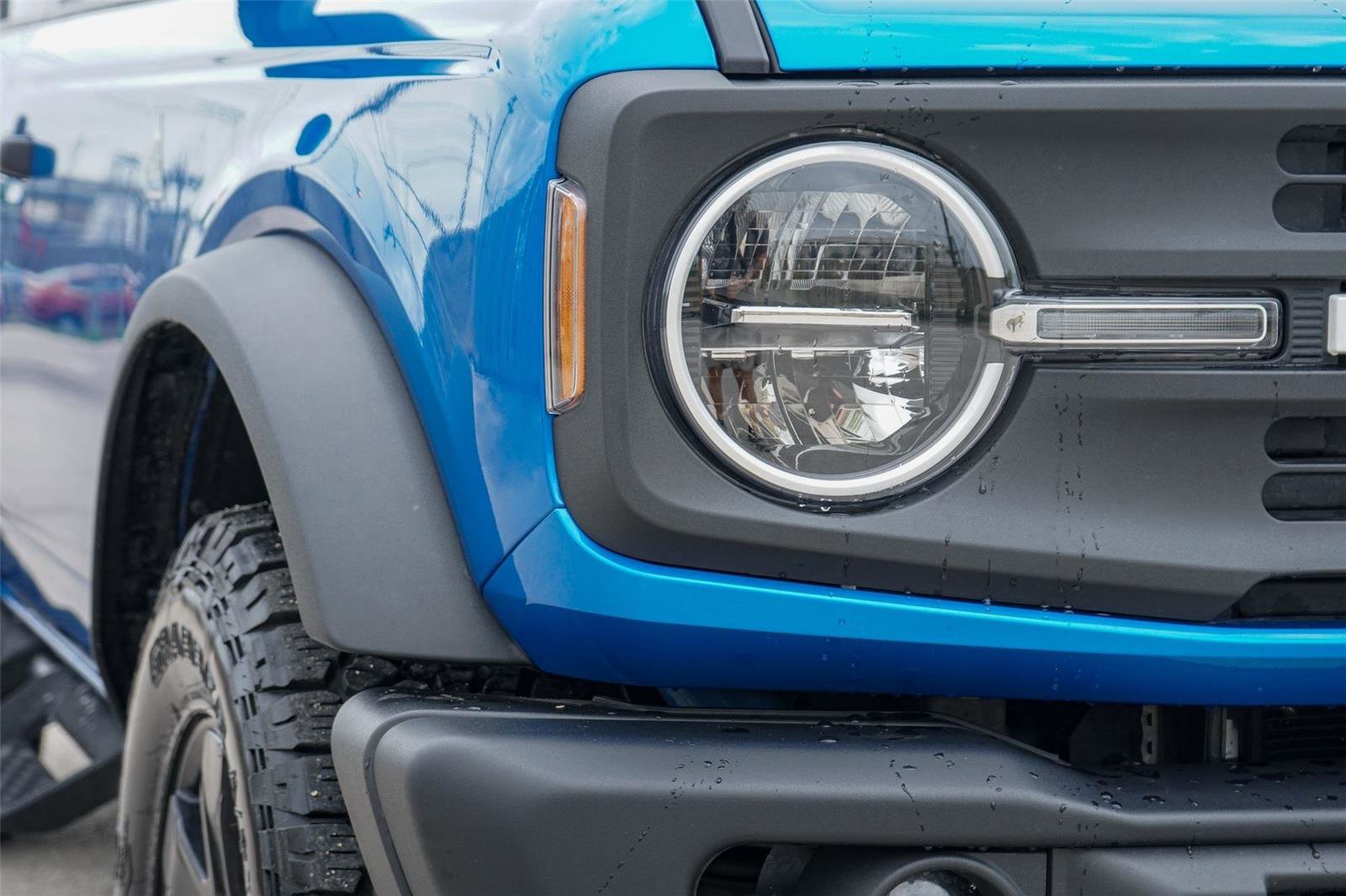 Used 2024 Ford Bronco Black Diamond image 3