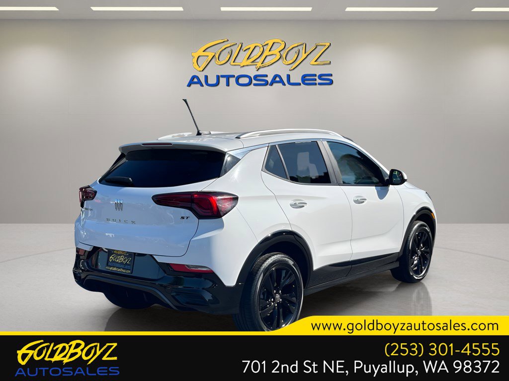 Used 2024 Buick Encore GX Sport Touring AWD/4WD image 4