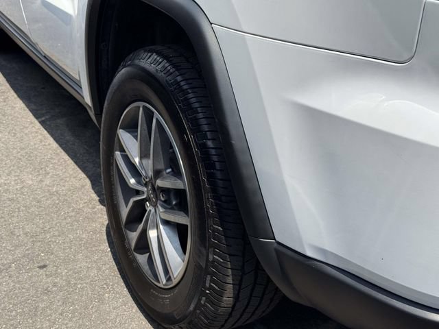 Used 2020 Jeep Grand Cherokee Limited AWD/4WD image 13