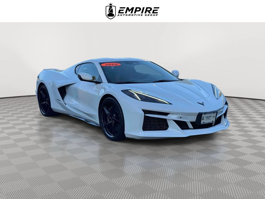 Used 2025 Chevrolet Corvette E-Ray AWD/4WD image 1
