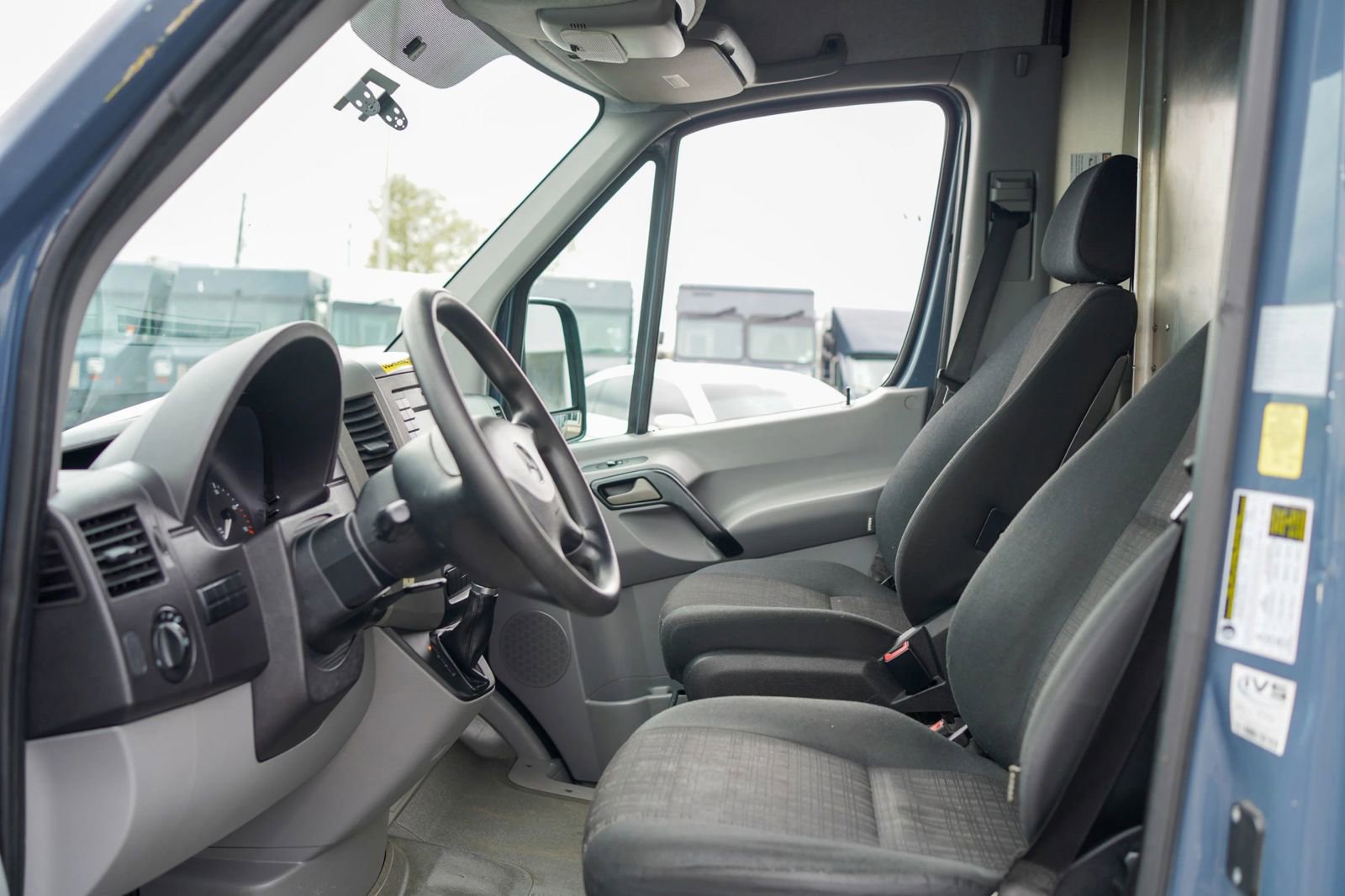 Used 2018 Mercedes-Benz Sprinter 2500 image 24