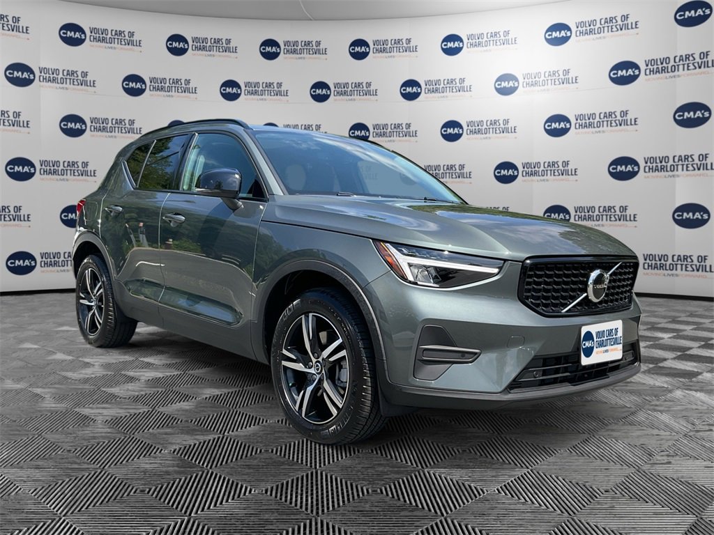 New 2026 Volvo XC40 B5 Core image 7