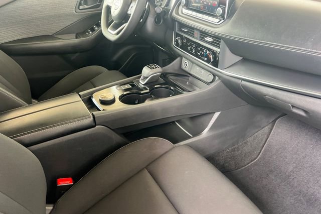 Used 2023 Nissan Rogue S image 20