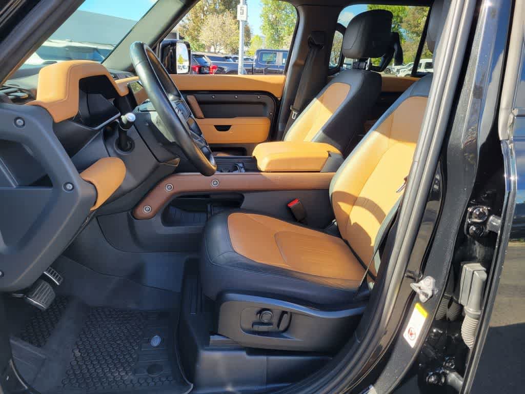 Used 2023 Land Rover Defender 110 X AWD/4WD image 10