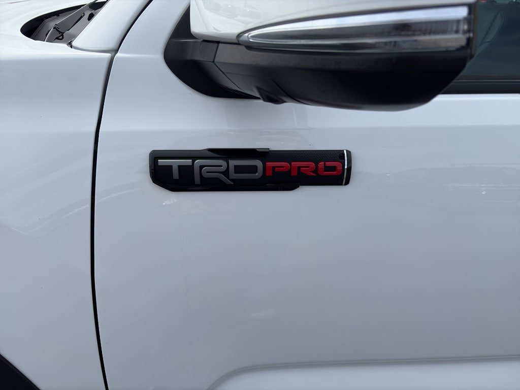 Used 2020 Toyota Tacoma TRD Pro AWD/4WD image 9