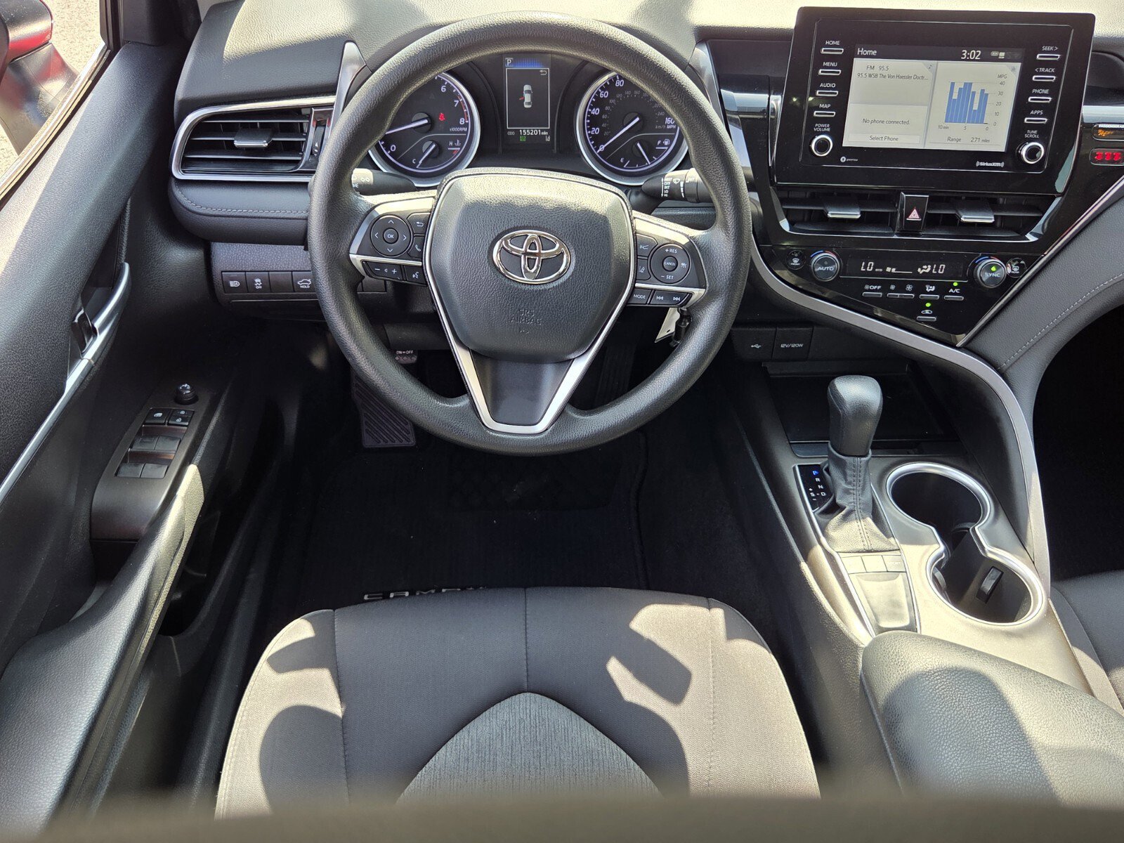 Used 2022 Toyota Camry LE image 13