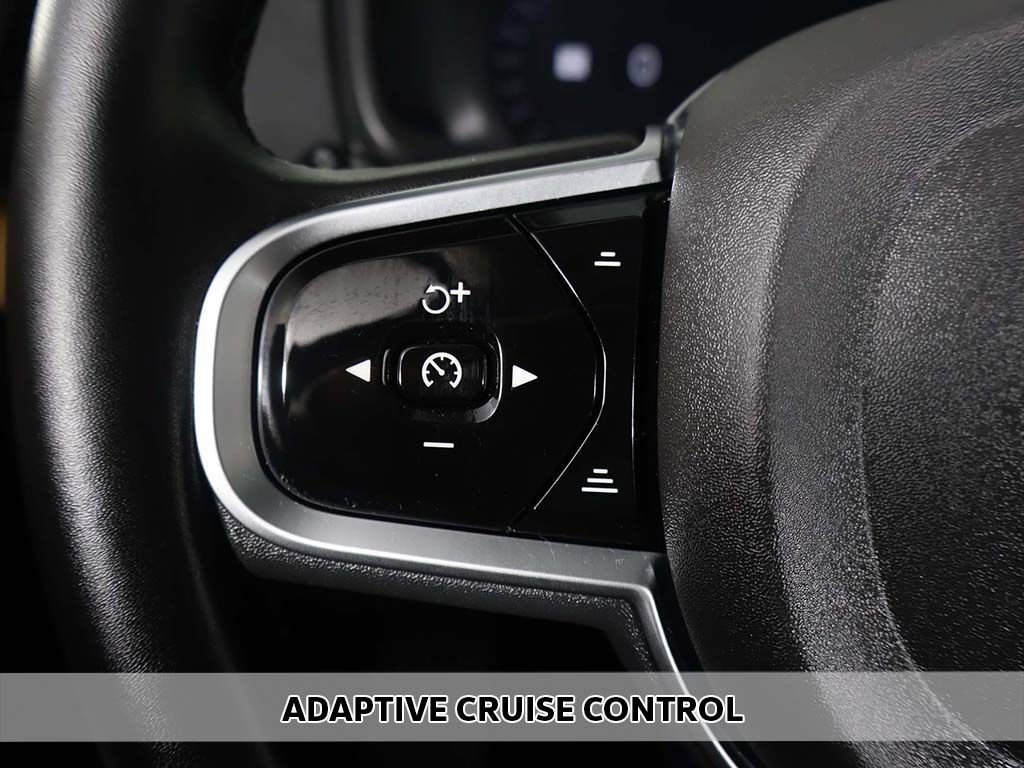 Used 2025 Volvo XC90 B5 Plus AWD/4WD image 5