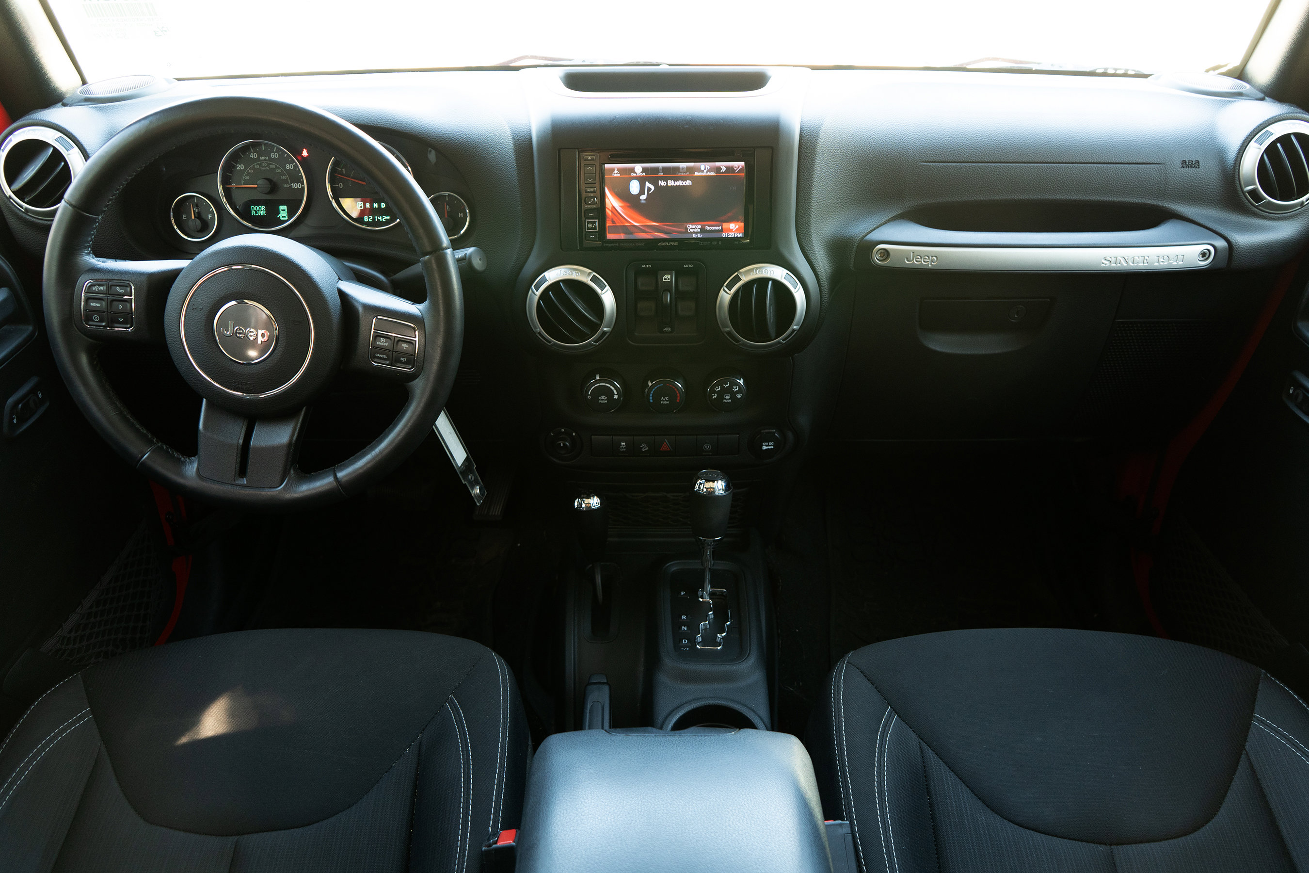 Used 2017 Jeep Wrangler Unlimited Sahara w/ Max Tow Package image 23