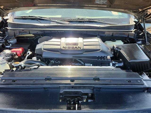 Used 2021 Nissan Titan SV w/ SV Convenience Package AWD/4WD image 11