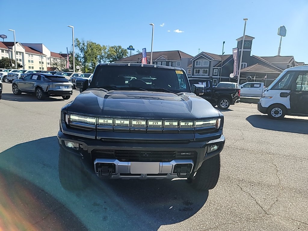 Used 2025 GMC Hummer EV 2X w/ LPO, Dark Essentials Package AWD/4WD image 2