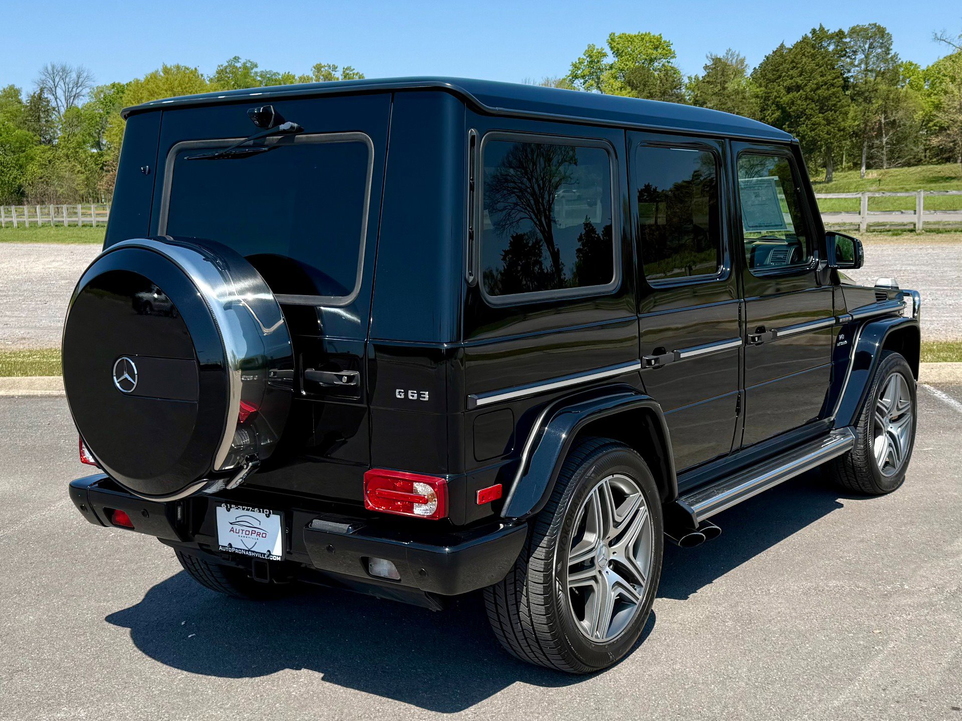 Used 2017 Mercedes-Benz G 63 AMG 4MATIC image 3