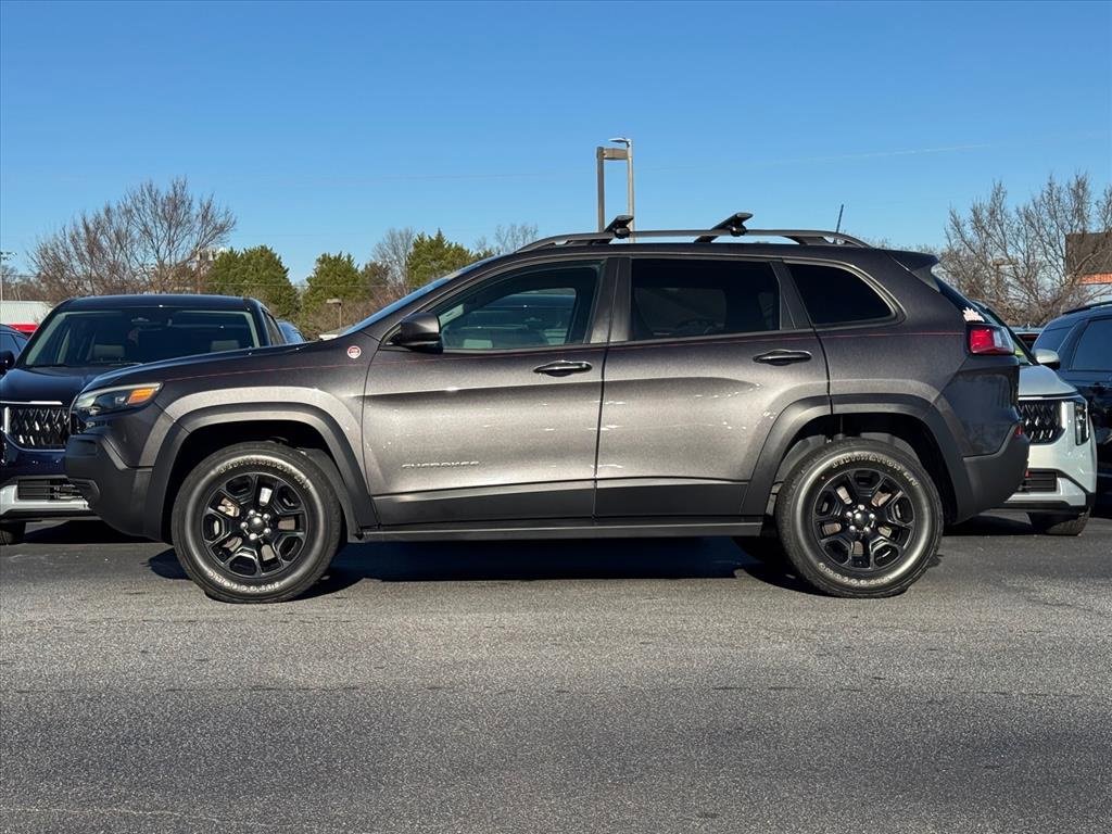 Used 2020 Jeep Cherokee Trailhawk image 6