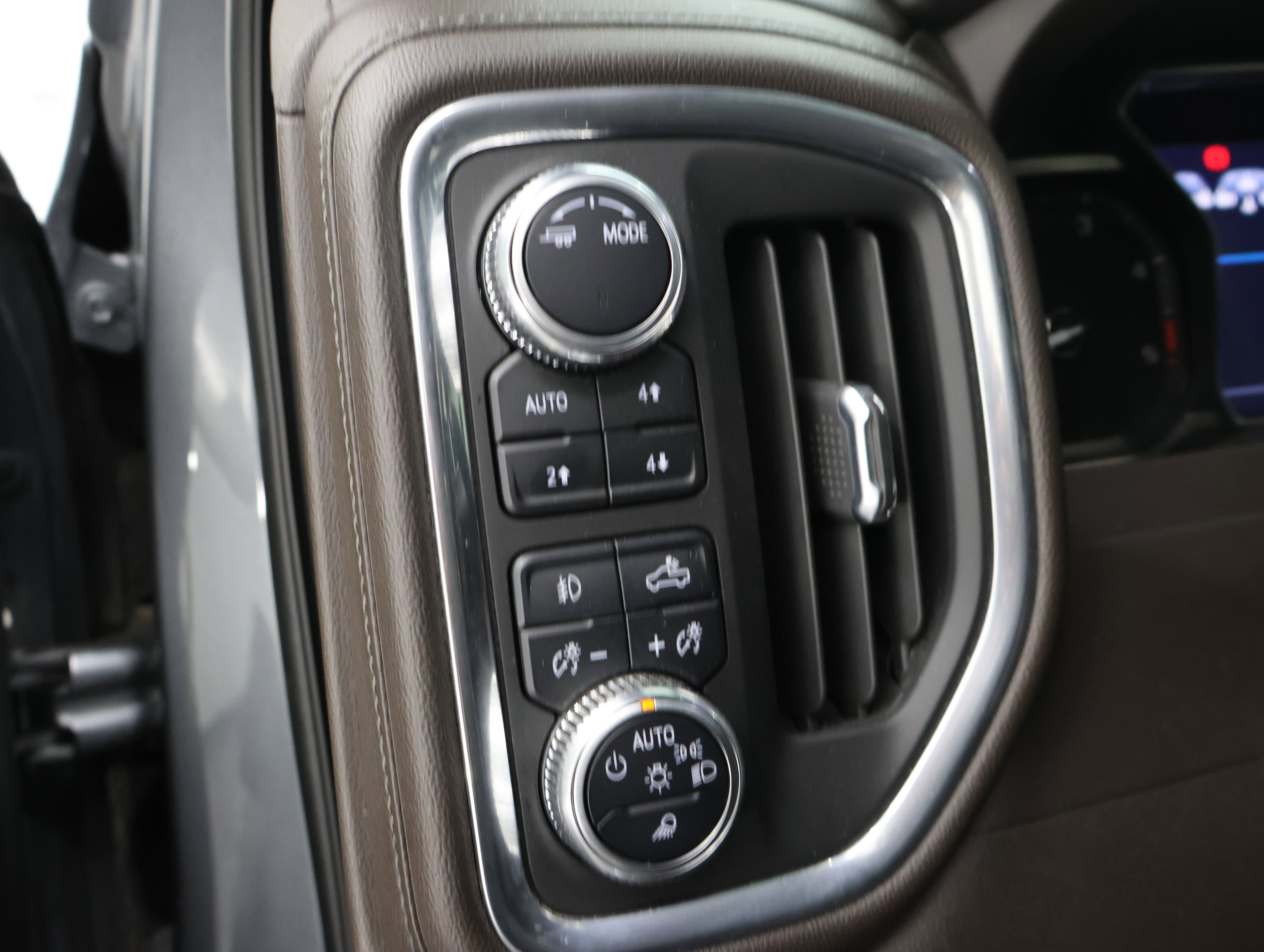 Used 2021 GMC Sierra 1500 Denali w/ Driver Alert Package II AWD/4WD image 45
