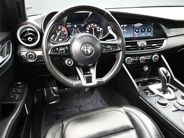 Used 2023 Alfa Romeo Giulia Sprint RWD image 19