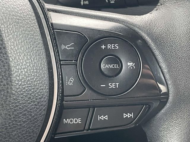 Used 2021 Toyota RAV4 XLE w/ Convenience Package image 24