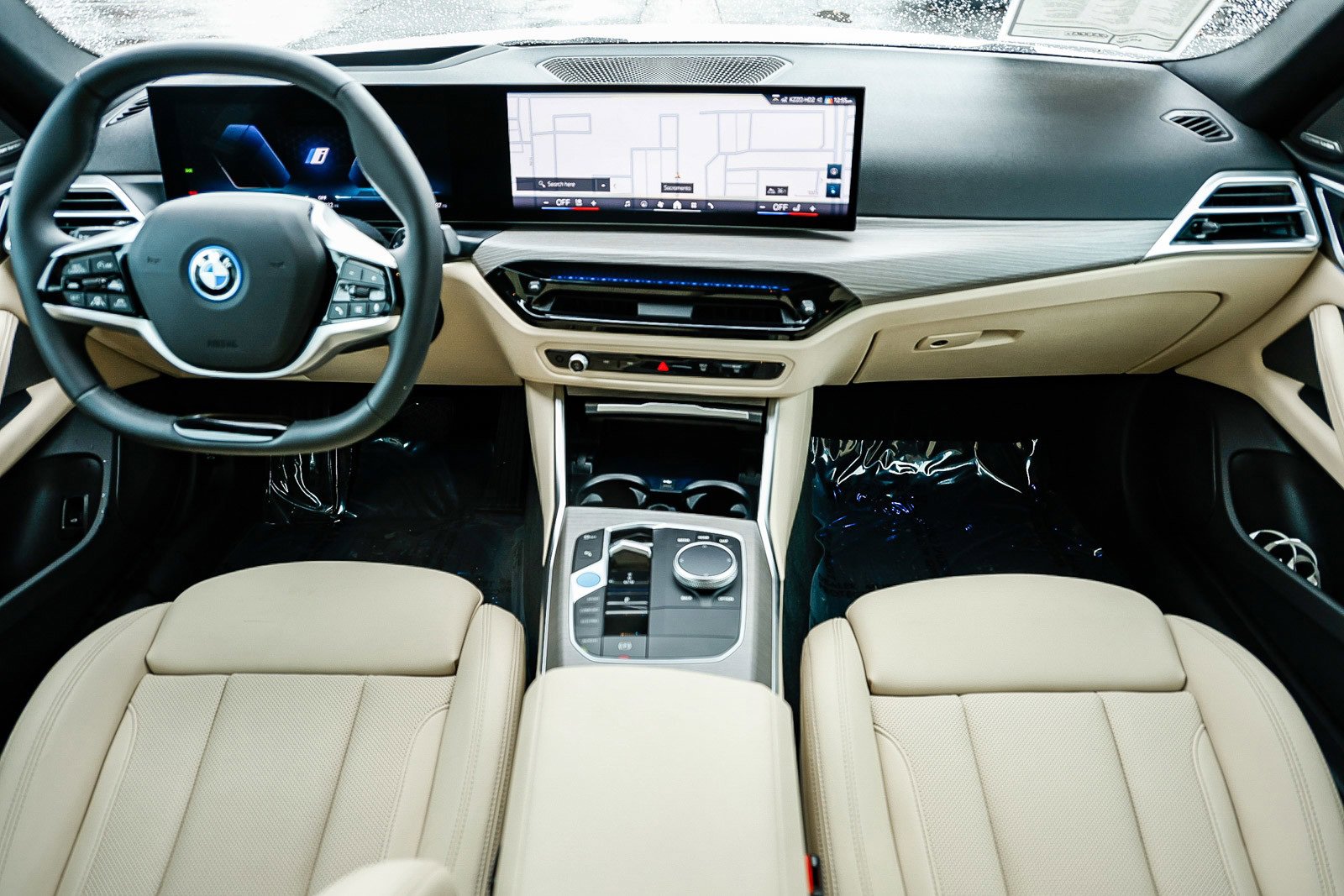 Used 2025 BMW i4 eDrive40 w/ Premium Package image 10