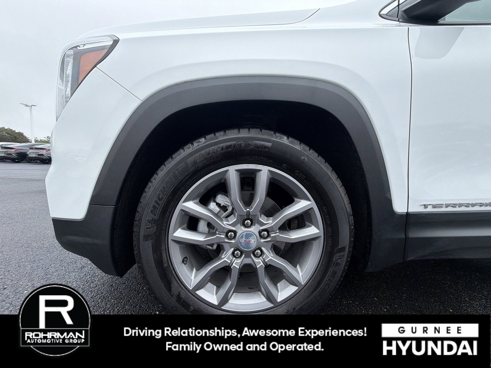 Used 2024 GMC Terrain SLT FWD image 11