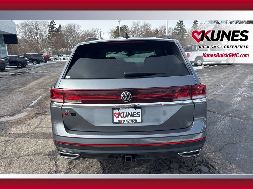 Used 2025 Volkswagen Atlas SE image 6