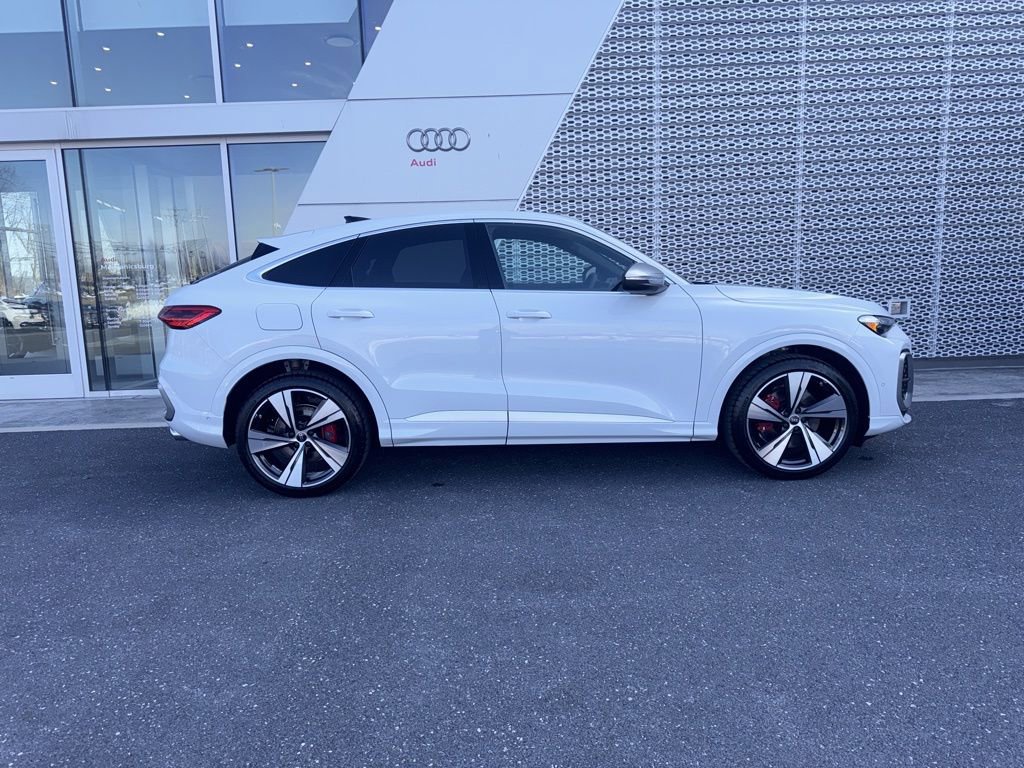 New 2025 Audi SQ5 Premium Plus image 10