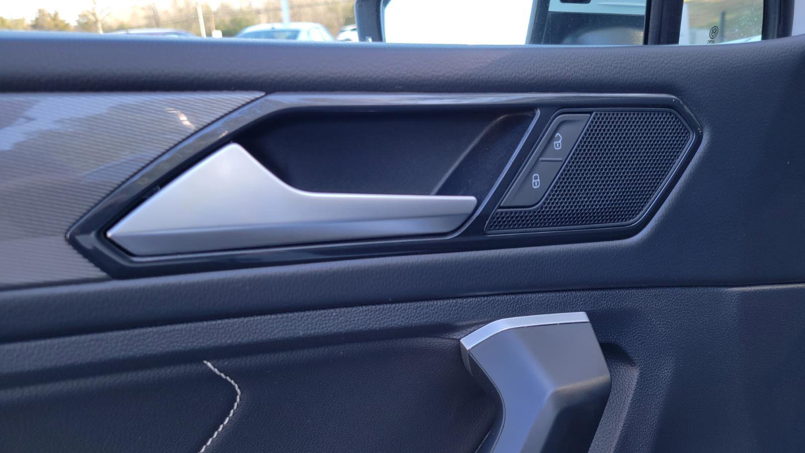 Certified 2024 Volkswagen Tiguan SE image 20