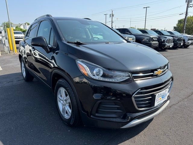 Used 2020 Chevrolet Trax LT w/ LT Convenience Package
