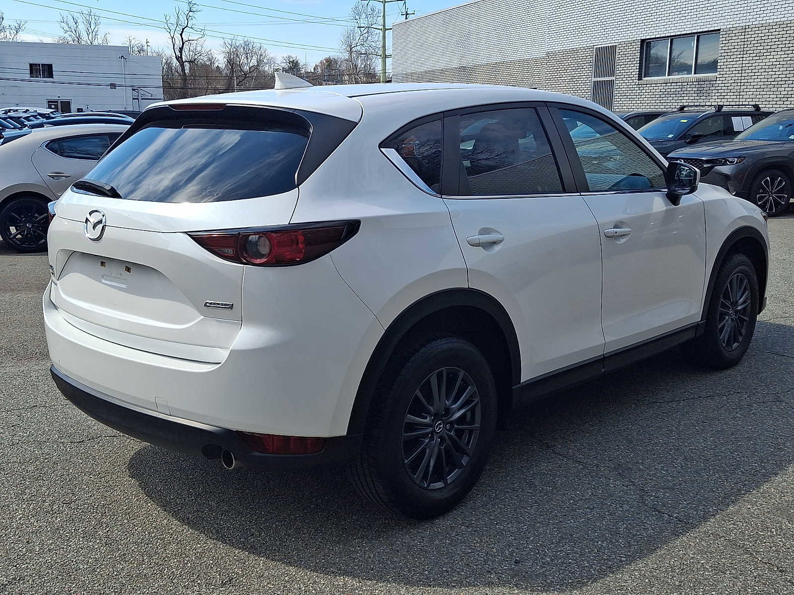 Used 2019 MAZDA CX-5 Touring image 4