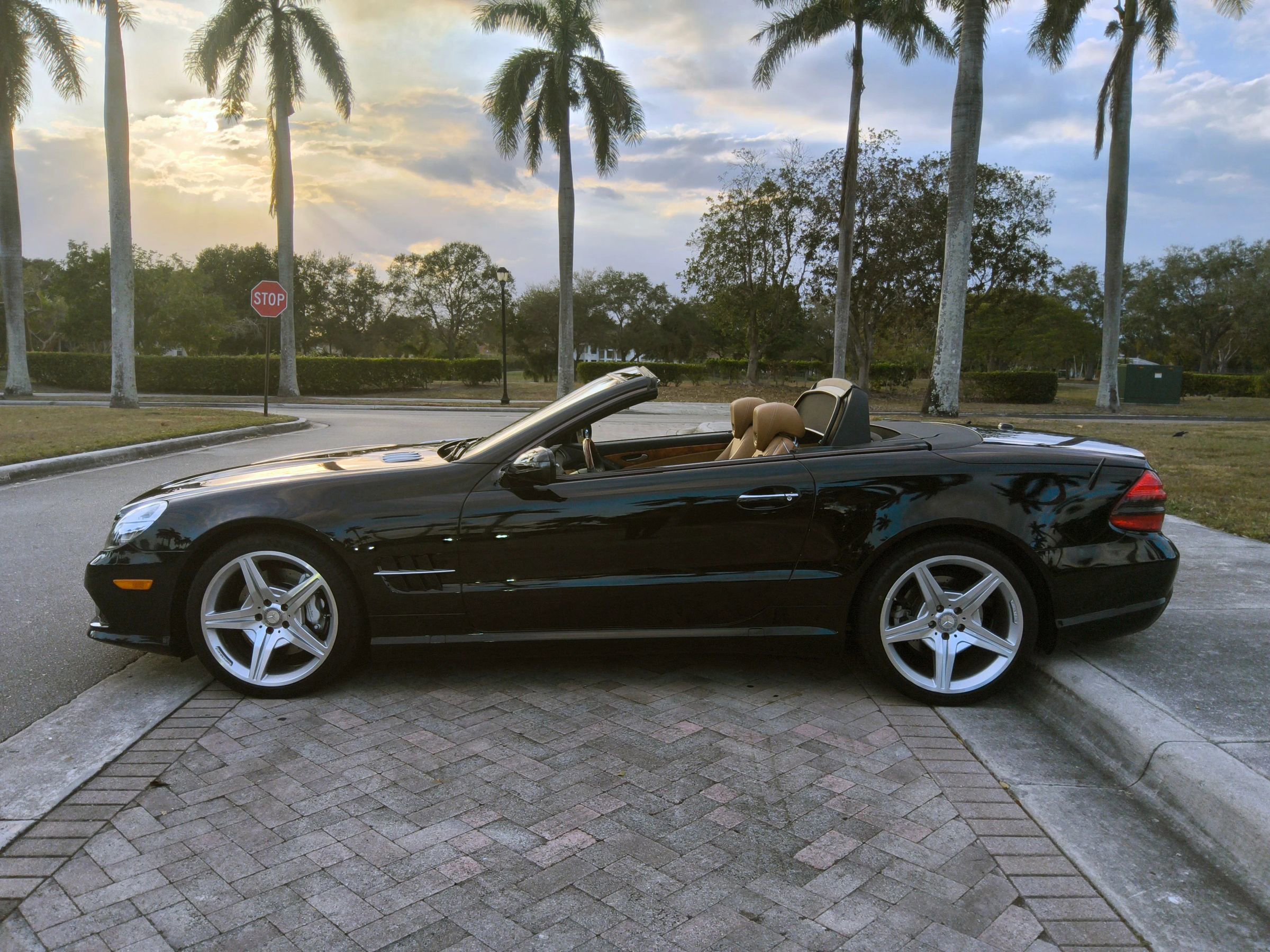 Used 2012 Mercedes-Benz SL 550 image 12