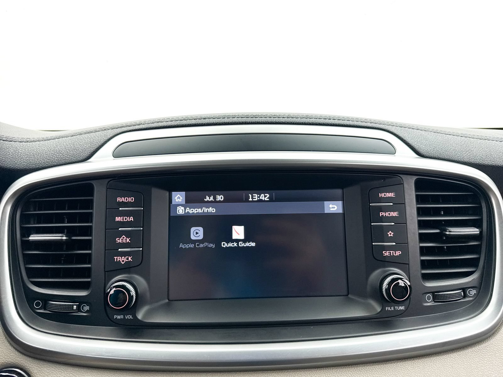 Used 2020 Kia Sorento EX FWD image 18