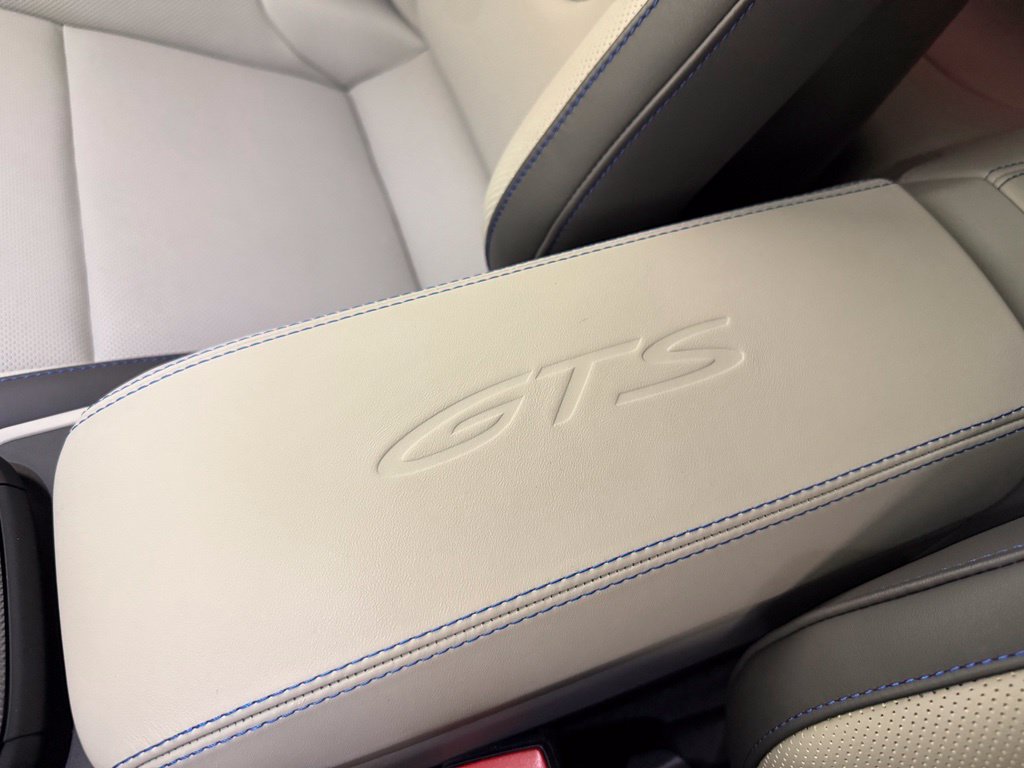 Certified 2025 Porsche 911 Carrera GTS RWD image 39
