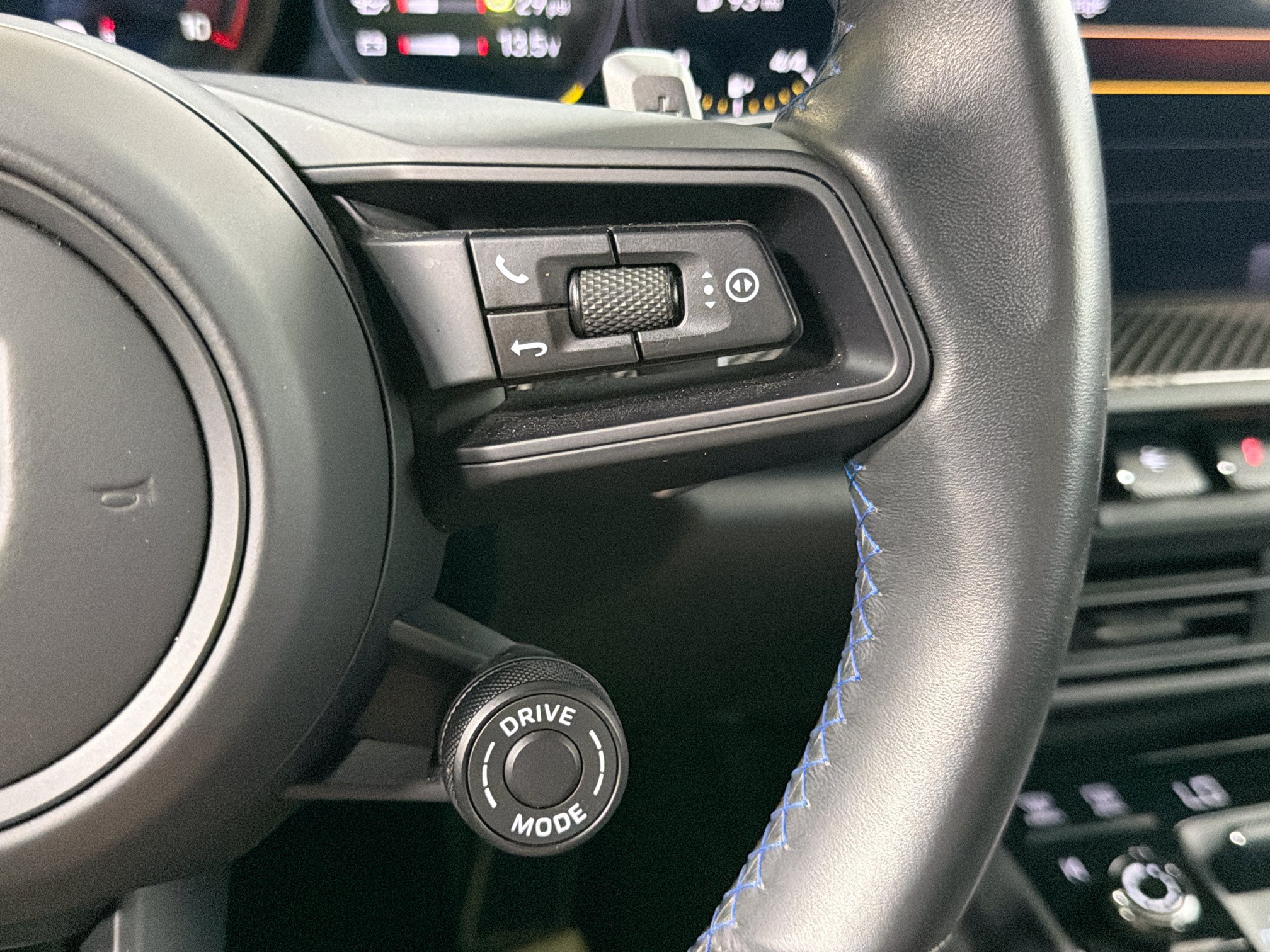 Certified 2023 Porsche 911 GT3 RWD image 33
