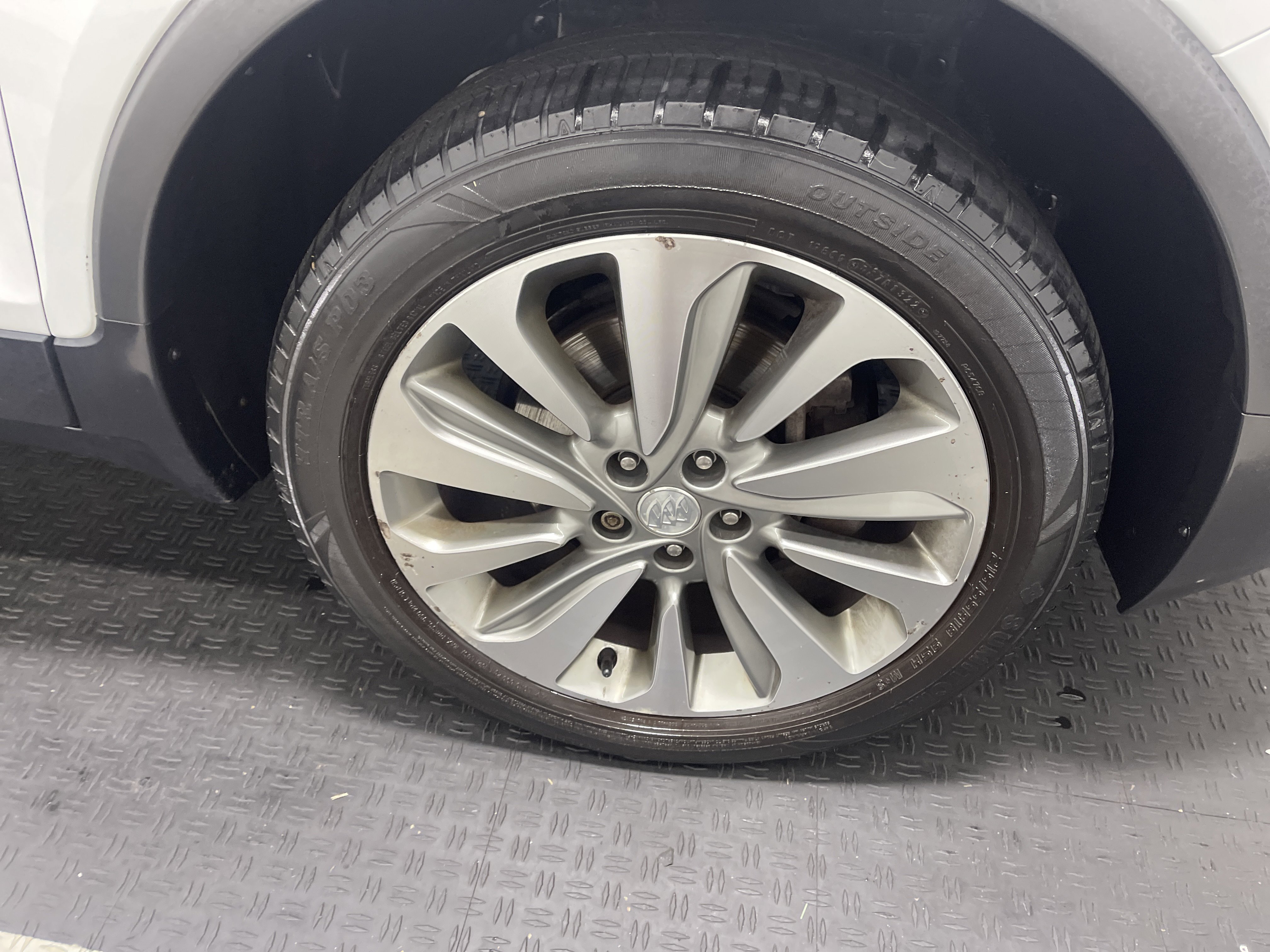 Used 2017 Buick Encore Preferred AWD/4WD image 29