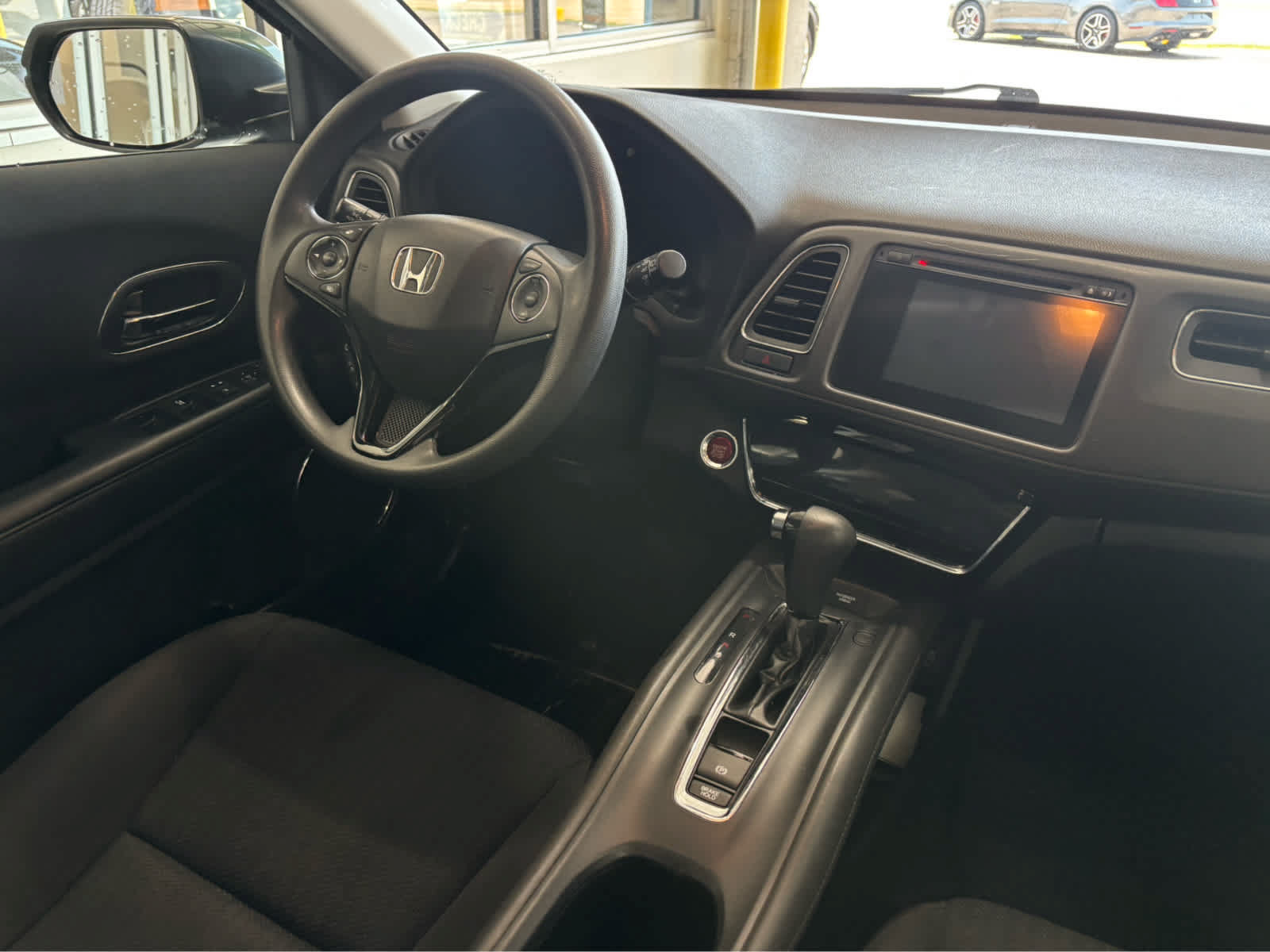 Used 2018 Honda HR-V EX image 13