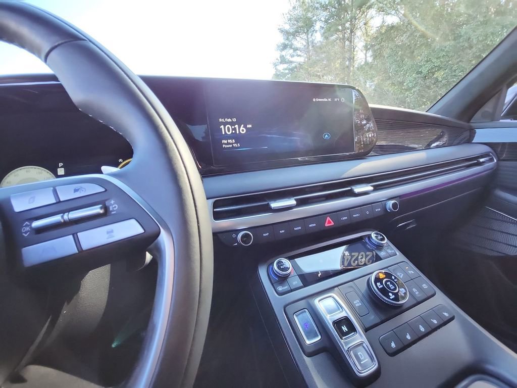 Used 2024 Hyundai Palisade Calligraphy image 17
