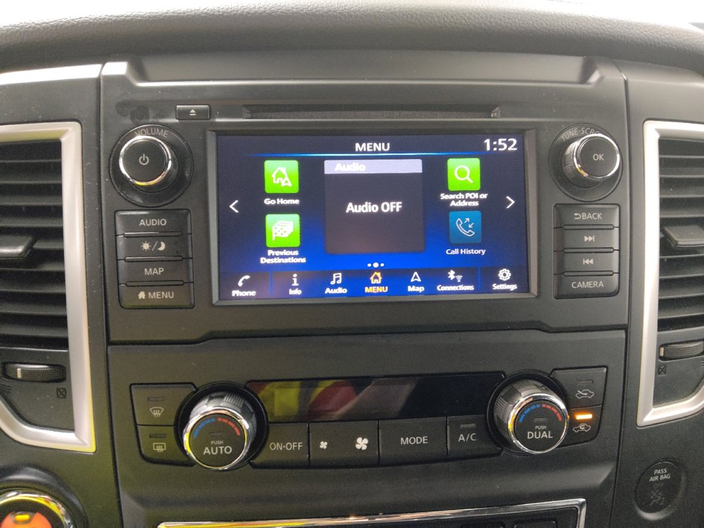 Used 2019 Nissan Titan SV w/ SV Convenience Package image 25