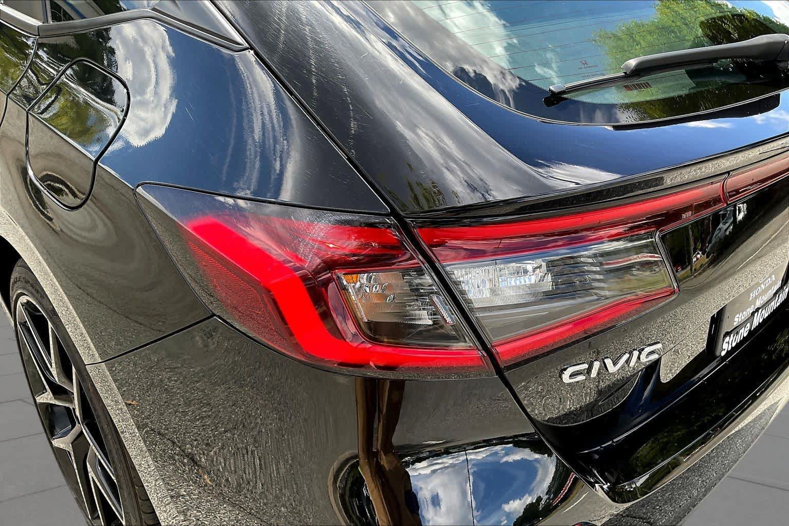 Used 2025 Honda Civic Sport image 28